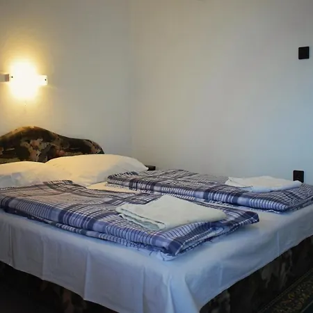 Guest house Ket Diofa Vendeghaz