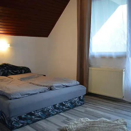 Ket Diofa Vendeghaz Фельшётаркань