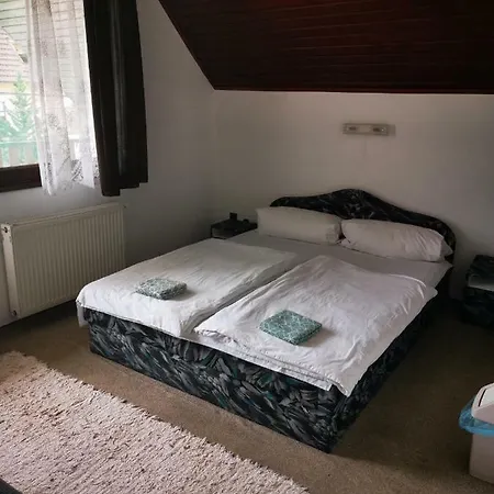 Guest house Ket Diofa Vendeghaz *